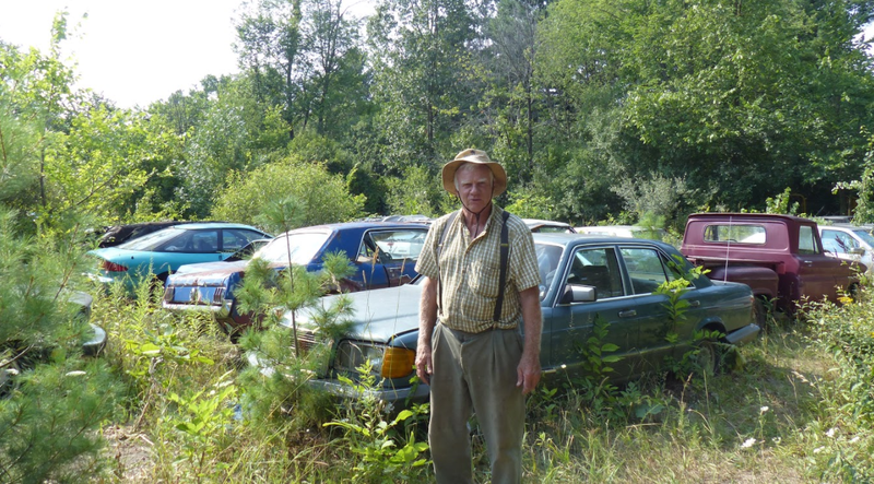 Illustration for article titled A Michigan Town Is Forcing This Man To Sell 20 Old Cars Off His Property Every Month